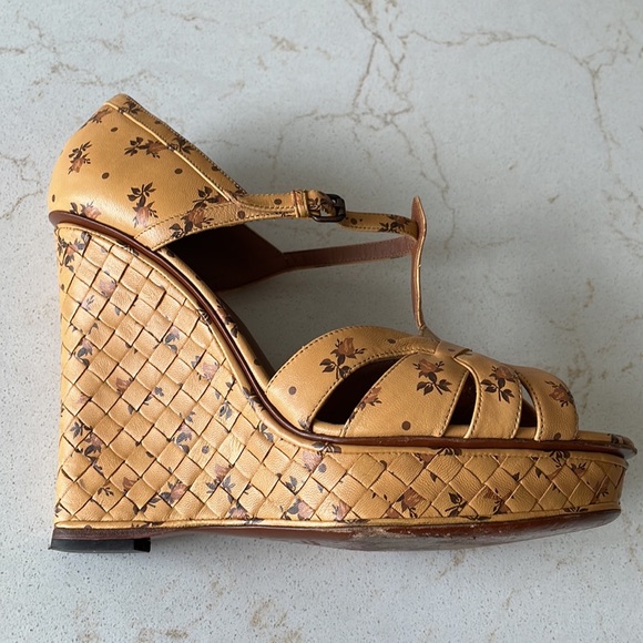 Bottega Veneta Floral Intrecciato Wedge Sandals - Picture 6 of 16